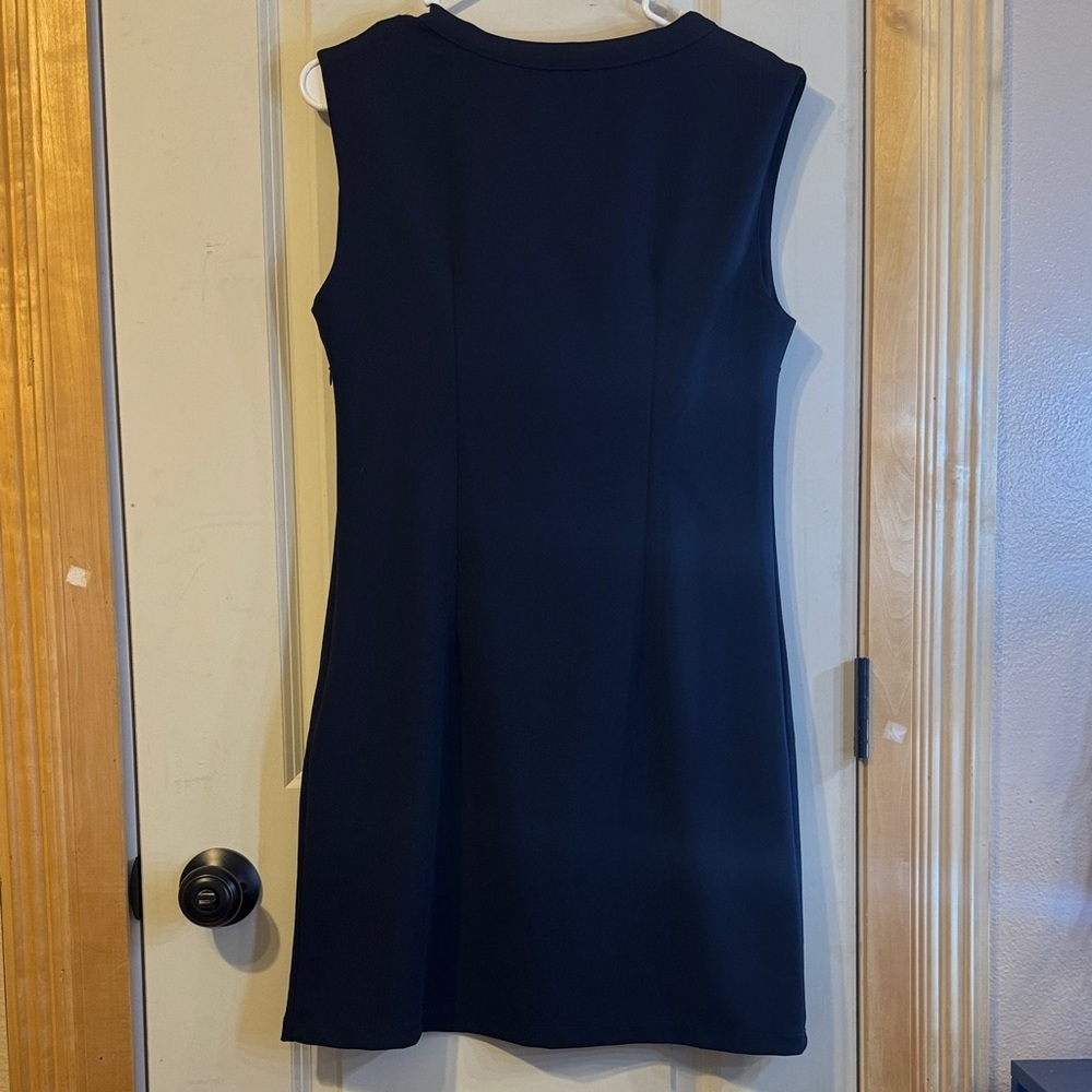 Elegant Navy Sleeveless Dress - Picture 2 of 2